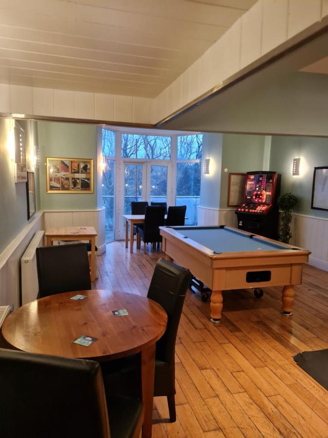 Hôtel The Hope And Anchor à Goodwick Extérieur photo